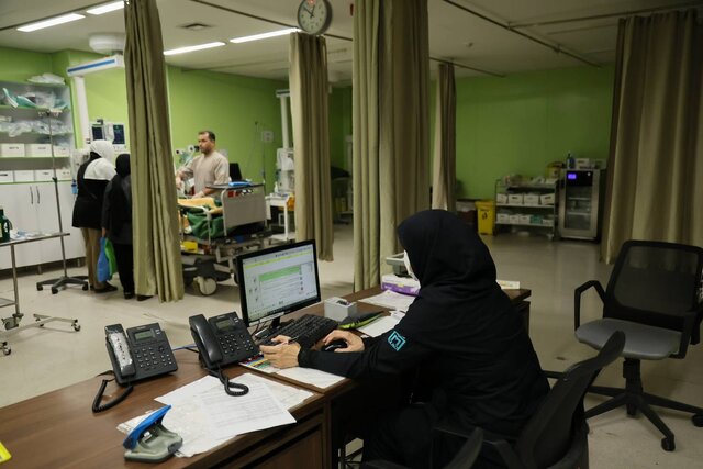 قلبهای تپنده در سنگر سلامت؛ روایتی از ایثار کادر درمان در روزهای جنگ