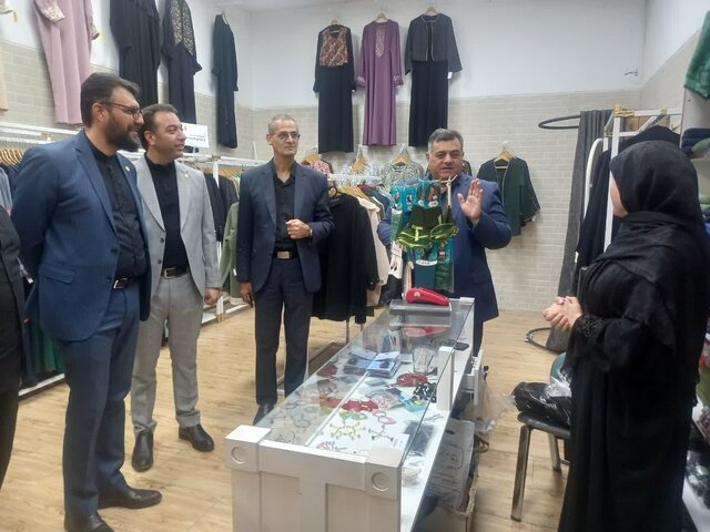 از سرگیری فعالیت واحدهای صنفی آسیب دیده از حمله رژیم صهیونیستی به کرج