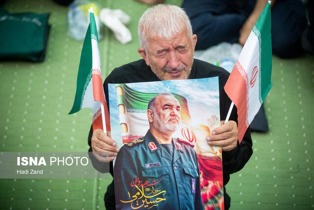 عکس تزئینی است اربعین سردار شهید سلامی و شهدای اقتدار در زنجان برگزار شد