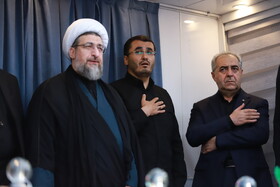 حضور بهرام سرمست، استاندار آذربایجان شرقی، روح‌الله متفکر آزاد، نماینده مردم تبریز، آذرشهر و اسکو در مجلس شورای اسلامی و حجت الاسلام والمسلمین احمد مطهری اصل، امام جمعه تبریز در اجتماع ضد صهیونی دستجات و هیئات حسینی در تبریز