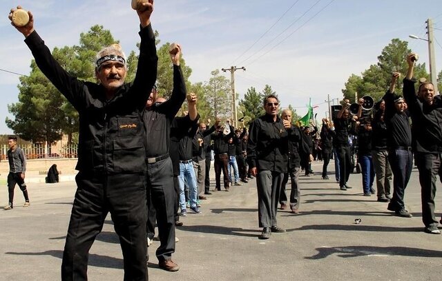 آیین سنگزنی درخش؛ هماهنگی ضرب، ذکر و دلدادگی