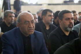 حضور منوچهر حبیبی استاندار کرمانشاه و محمدرضا آمویی فرماندار در نماز جمعه کرمانشاه 