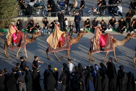 کاروان نمادین ورود به کربلا در خمینی‌شهر