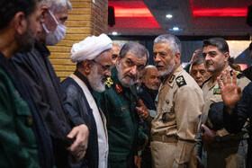 سردار محسن رضایی و امیر دریادار حبیب‌الله سیاری در مراسم یادبود شهید سرلشکر حسین سلامی