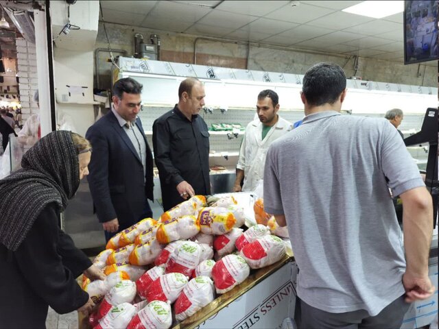 بازدید فرماندار تهران از میادین میوه و تره‌بار و فروشگاه‌های زنجیره‌ای
