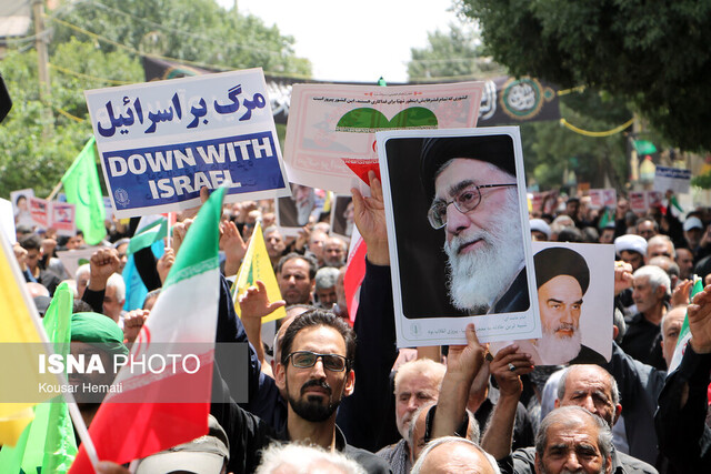 عکس آرشیوی است راهپیمایی اهوازیها در جمعههای خشم و فریاد انزجار از رژیم صهیونیستی