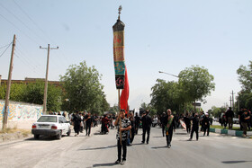 برگزاری مراسم زنجیرزنی در روز تاسوعای حسینی در کرمانشاه