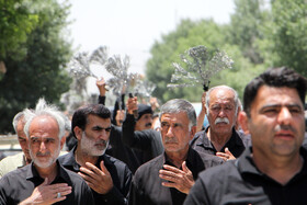 برگزاری مراسم زنجیرزنی در روز تاسوعای حسینی در کرمانشاه