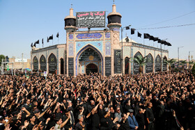 اجتماع عزاداران تاسوعای حسینی در عالی‌قاپوی اردبیل