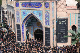 اجتماع عزاداران تاسوعای حسینی در عالی‌قاپوی اردبیل