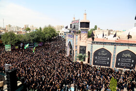 اجتماع عزاداران تاسوعای حسینی در عالی‌قاپوی اردبیل