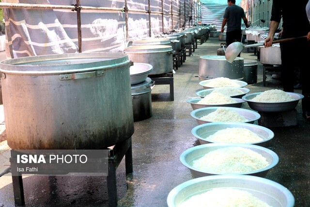 ۷۲ دیگ غذای نذری در یاسوج پخت و توزیع شد