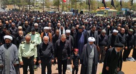 نماز ظهر عاشورا در بیرجند اقامه شد
