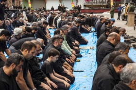 نماز ظهر عاشورا در«امام زاده یحیی» ساری