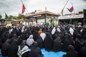 نماز ظهر عاشورا در«امام زاده یحیی» ساری