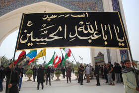 عزاداری و نماز ظهر عاشورا در جزیره کیش