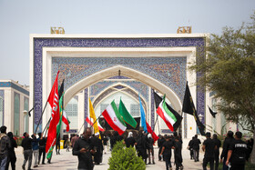 عزاداری و نماز ظهر عاشورا در جزیره کیش