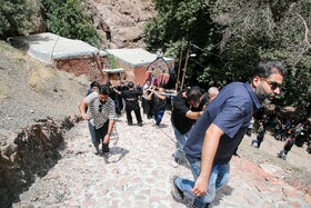 نخل‌گردانی روز عاشورا در روستای تاریخی ابیانه - اصفهان