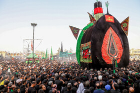 آیین سنتی نخل گردانی عصر عاشورا - حسینیه زارچ یزد