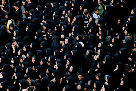آیین سنتی نخل گردانی عصر عاشورا - حسینیه سفید اشکذر یزد