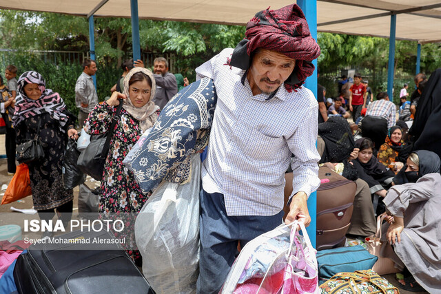 افغانها در مسیر بازگشت