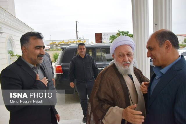 رئیس جمهوری به بندر آستارا وارد شد