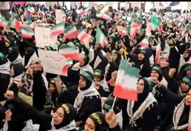 ندای ولایتمداری بانوان زینبی شیراز در حرم شاهچراغ(ع) طنین‌انداز شد