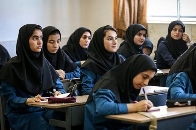 زمان‌بندی صدور نمون‌برگ «هدایت تحصیلی» و بازه زمانی تغییر نمرات دانش‌آموزان پایه نهم