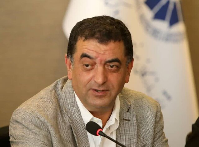 دریافت حق بیمه کارگران طبق قانون بودجه سال ۱۴۰۳، در سال جاری خلاف است دریافت حق بیمه کارگران طبق قانون بودجه سال ۱۴۰۳، در سال جاری خلاف است