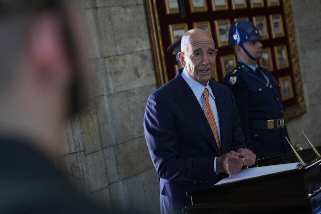 تام باراک، نماینده ترامپ در امور لبنان و سوریه تلاش آمریکا برای تهدید لبنان با گروهکهای تروریستی در سوریه