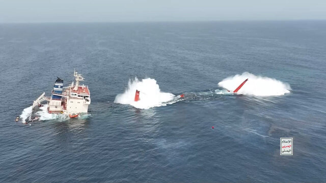 انتشار فیلم و تصاویر هدف قرار گرفتن و غرق شدن کشتی «مجیک سیز»