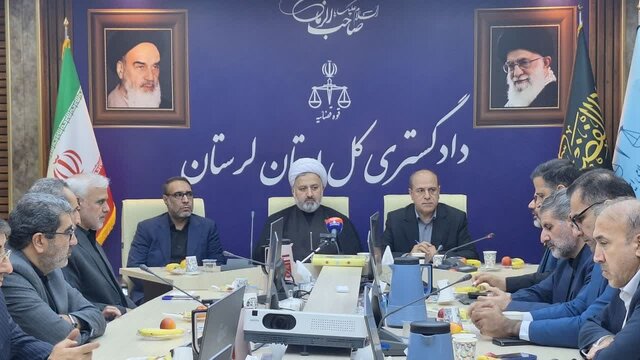 اسناد دفترچه‌ای املاک جای خود را به سند تک برگ خواهند داد
