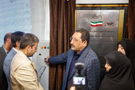 آیین افتتاح نیروگاه خورشیدی ۶۰۰ مگاواتی با حضور محمد اتابک،وزیر صمت