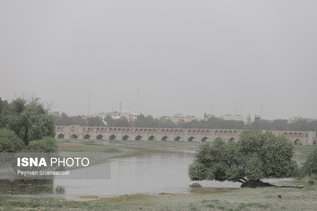 اصفهان در محاصره گرد و غبار