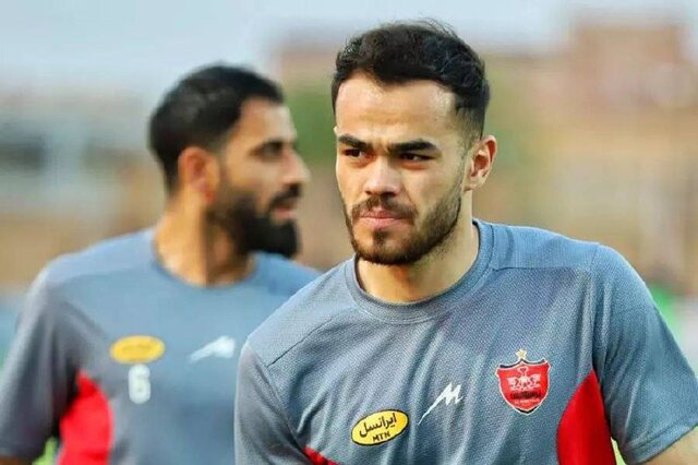 اورونوف در اردوی پرسپولیس حضور یافت