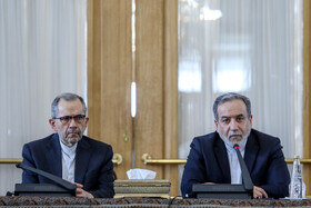 نشست سید عباس عراقچی، وزیر امور خارجه ایران با سفرا و کارداران و رؤسای نمایندگی های خارجی و بین المللی مقیم ایران