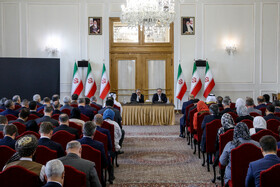 نشست سید عباس عراقچی، وزیر امور خارجه ایران با سفرا و کارداران و رؤسای نمایندگی های خارجی و بین المللی مقیم ایران