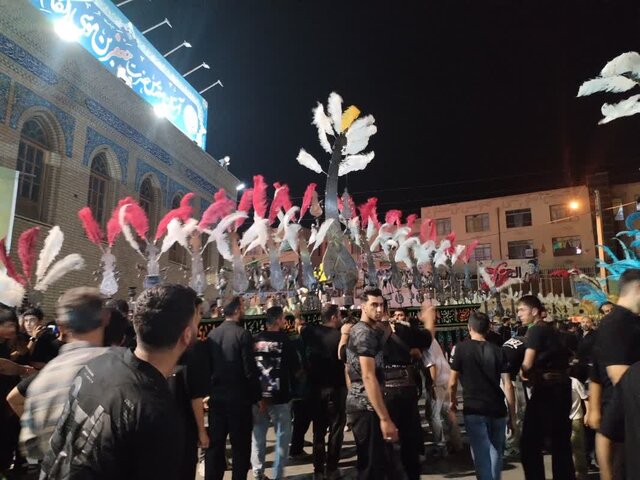 آیین باشکوه علمکشی در شب هفتم محرم در پیشوا برگزار شد