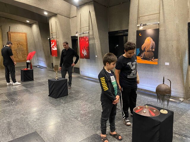 ادوات تعزیه در برج آزادی