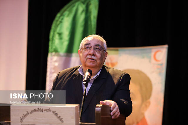 در کنار مردم هستیم و باید درد و نگرانی‌های آنان را جدی بگیریم