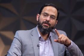 تاثیر تعارض منافع دو گروه سیاسی و مذهبی تندرو در حفظ حاکمیت قانون