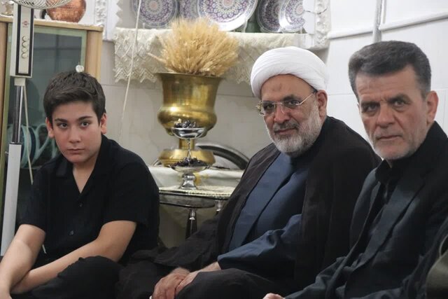 دیدار رئیس کل دادگستری استان سمنان با خانواده شهید لاسجردی زندان اوین