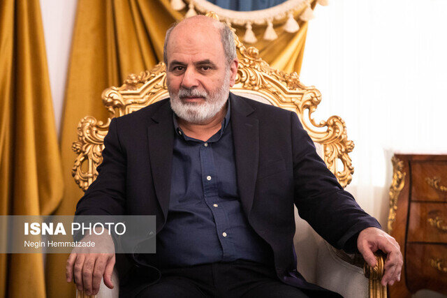 نماینده رهبری در شورای دفاع: به‌دنبال اخراج آمریکا از منطقه‌ایم