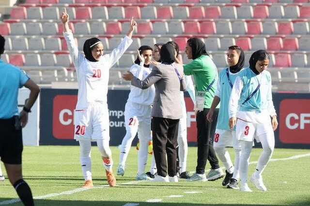عکس آرشیوی است پیروزی دختران فوتبال ایران مقابل هند