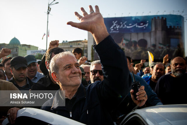 بادامچی: جریان های رقیب دولت از سنگ اندازی دست بردارند