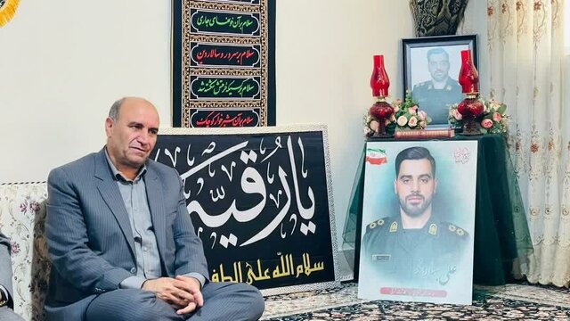 خانواده شهدا محور انسجام و همدلی هستند