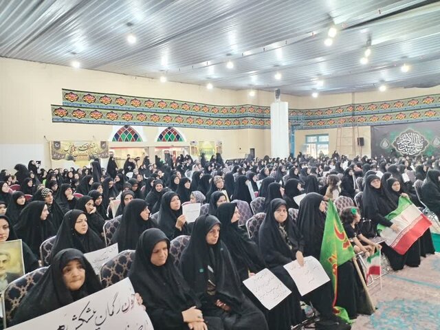 امامجمعه پیشوا: چادر خط مقدم جبهه فرهنگی است