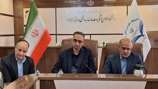 تمرکز اصلی درمان معتادان بر اساس خدمات روانشناسی باشد نه توزیع دارو