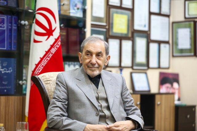 ولایتی: غنی‌سازی خط قرمز ایران است