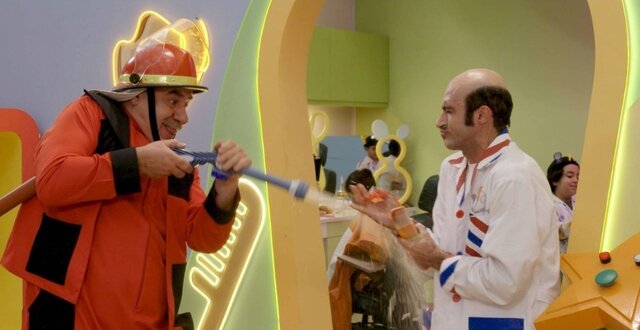 عموهای فیتیلهای به آنتن تلویزیون نزدیک شدند